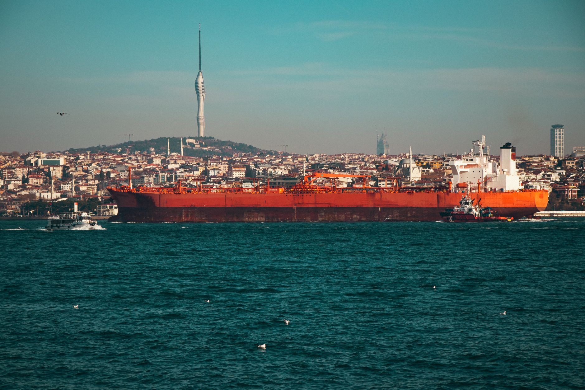 Earnings Strength Meets Geopolitical Anxiety: Markets Navigate Iran Tensions on July 15, 2026